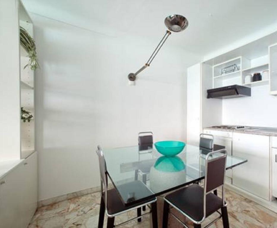 Flat Rossi Apartment Menton Room photo